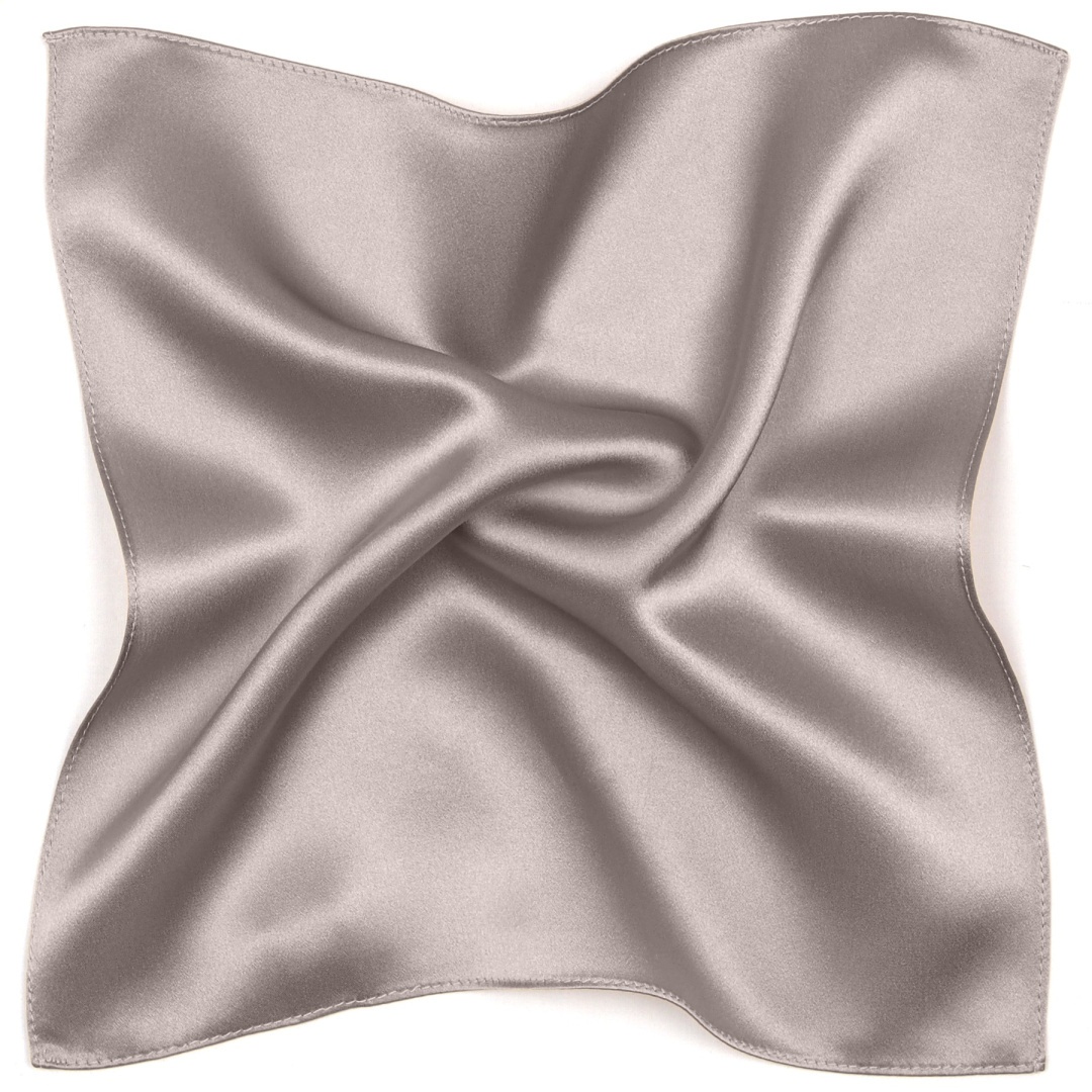 PJ-015 Elegancka m�ska poszetka do garnituru jedwabna, jasnoszara 30x30 cm